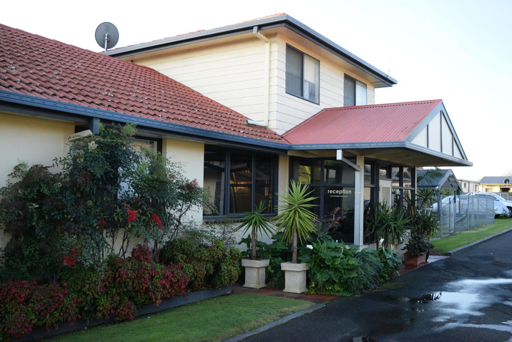 Mornington Motel エクステリア 写真